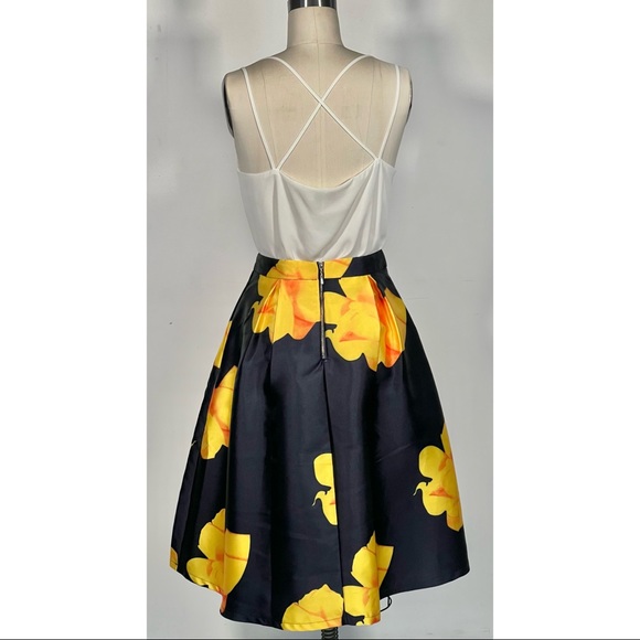 Navy Blue Casual Elegant Long Skirt With Yellow Flowers - Picture 5 of 6